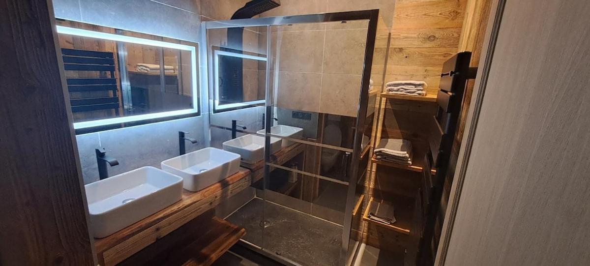 Maison A Moutiers 3 Vallees 4 Chambres 10 Pers Eksteriør bilde