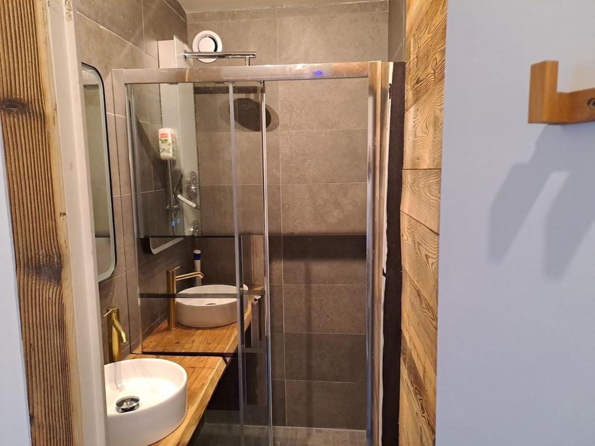 Maison A Moutiers 3 Vallees 4 Chambres 10 Pers Eksteriør bilde